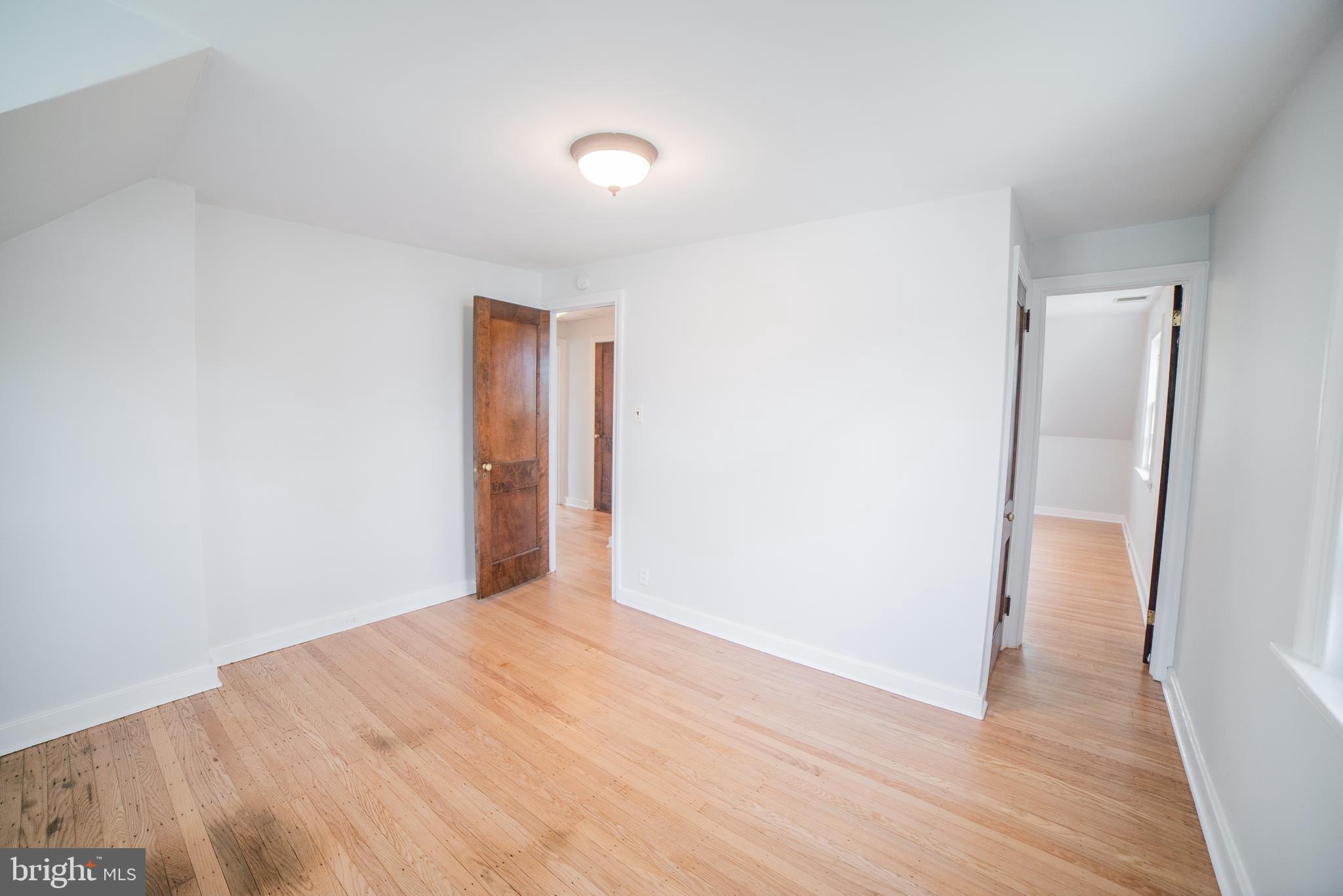 WYNNEWOOD PARK - Residential