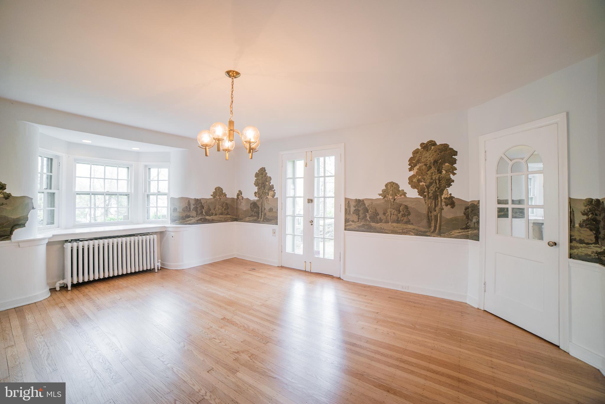 WYNNEWOOD PARK - Residential