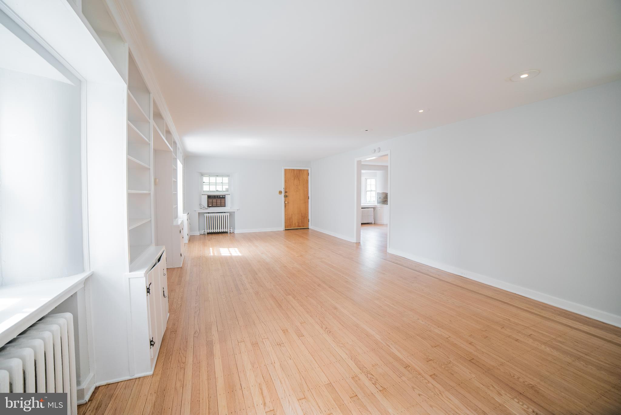 WYNNEWOOD PARK - Residential