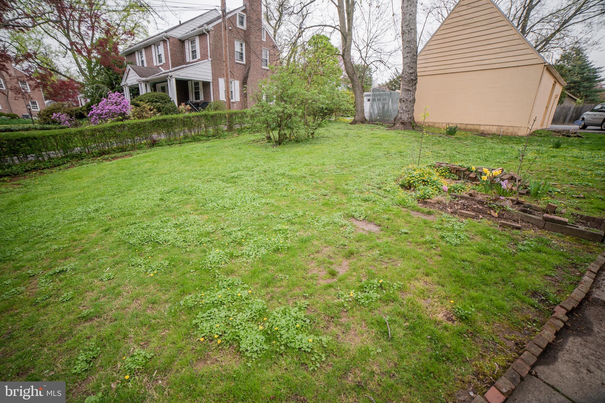 WYNNEWOOD PARK - Residential