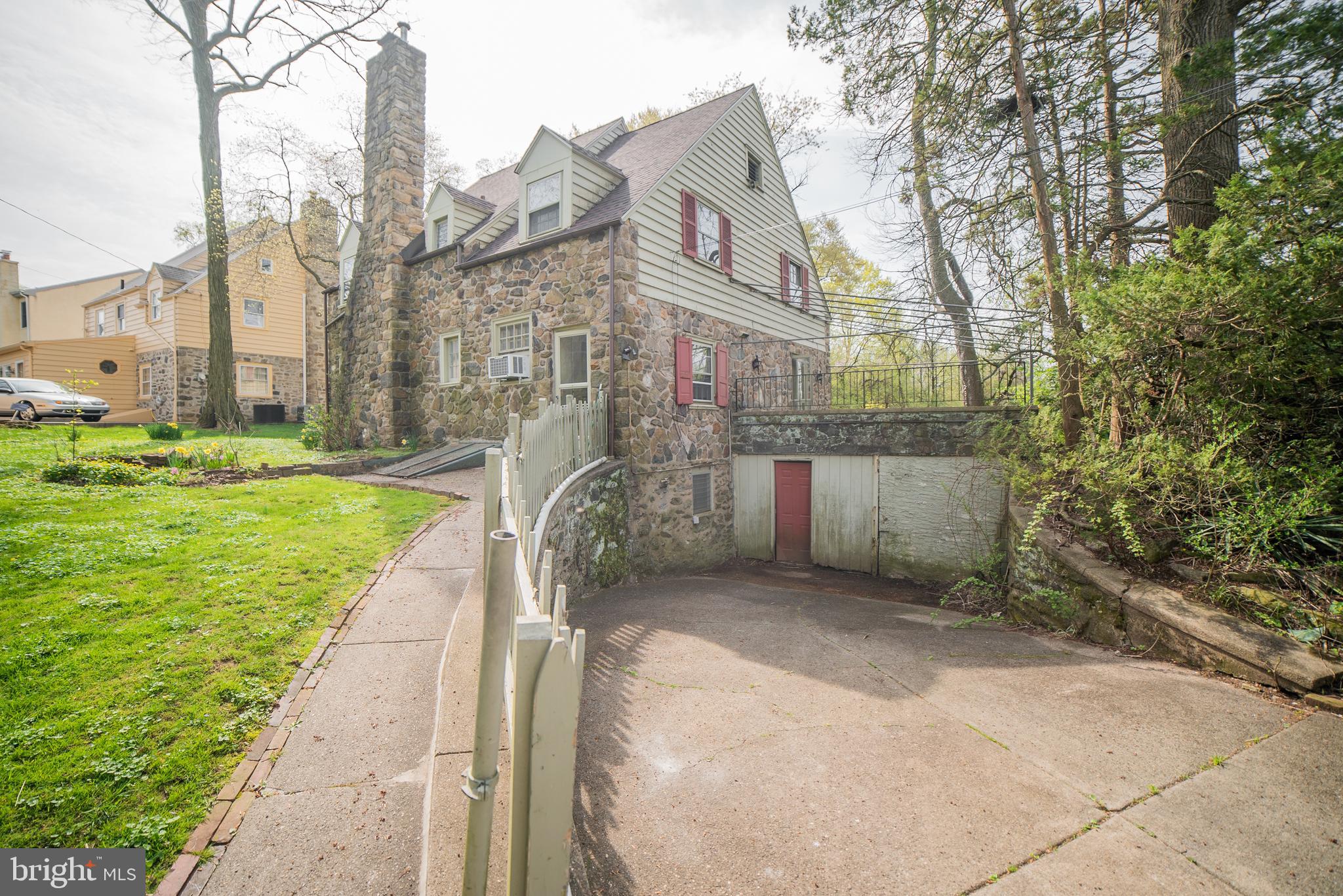 WYNNEWOOD PARK - Residential