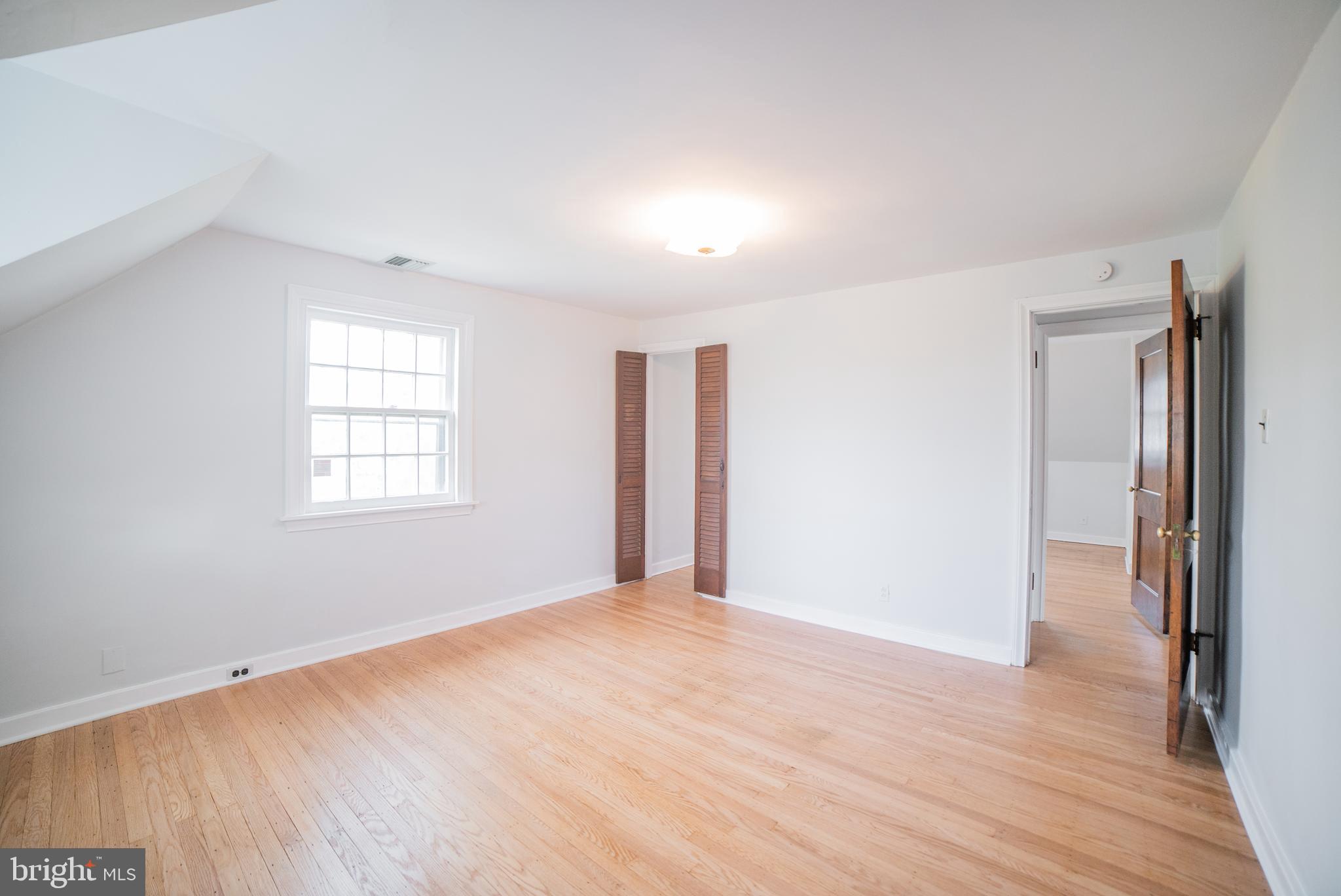 WYNNEWOOD PARK - Residential