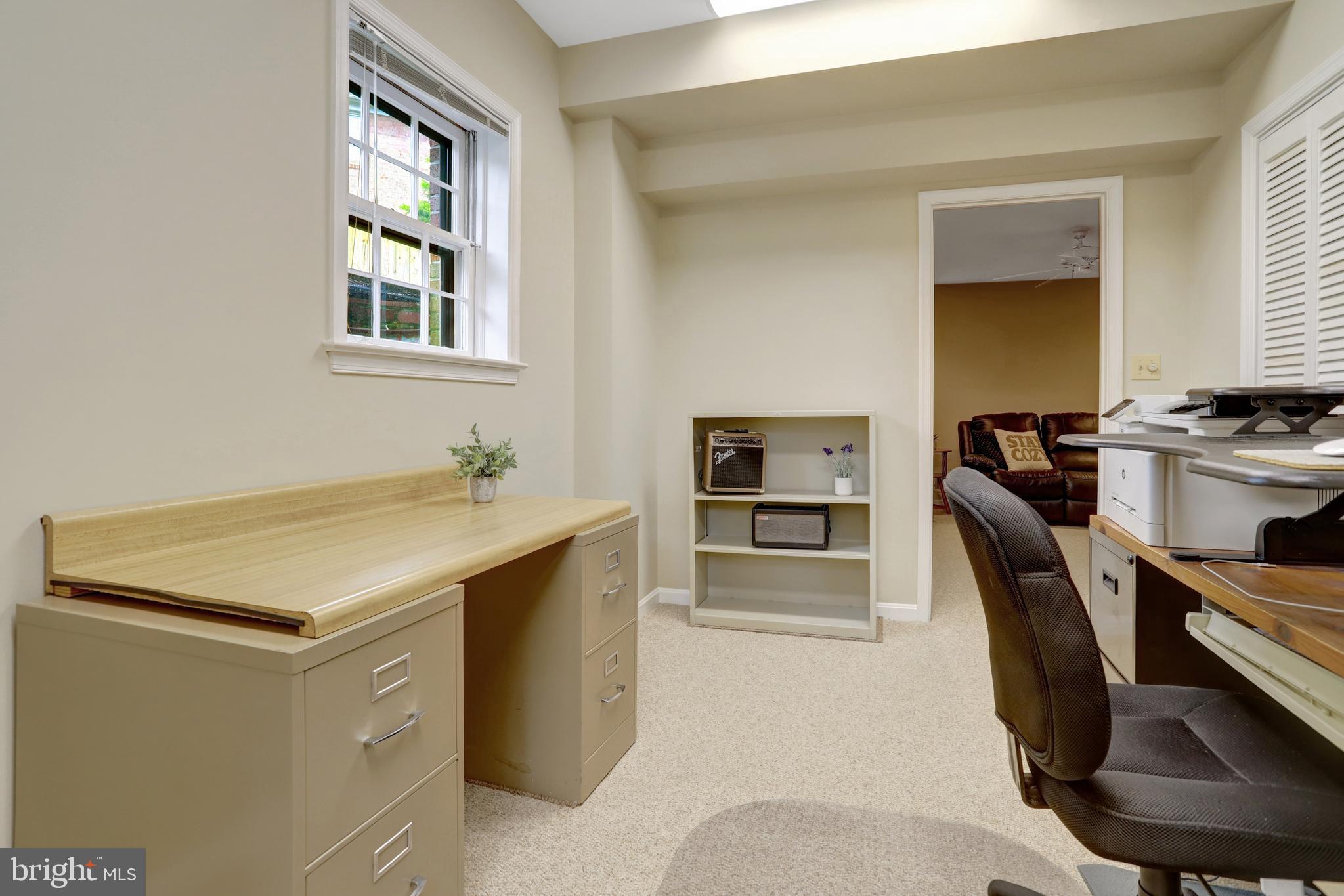 OVER LEE KNOLLS - Residential