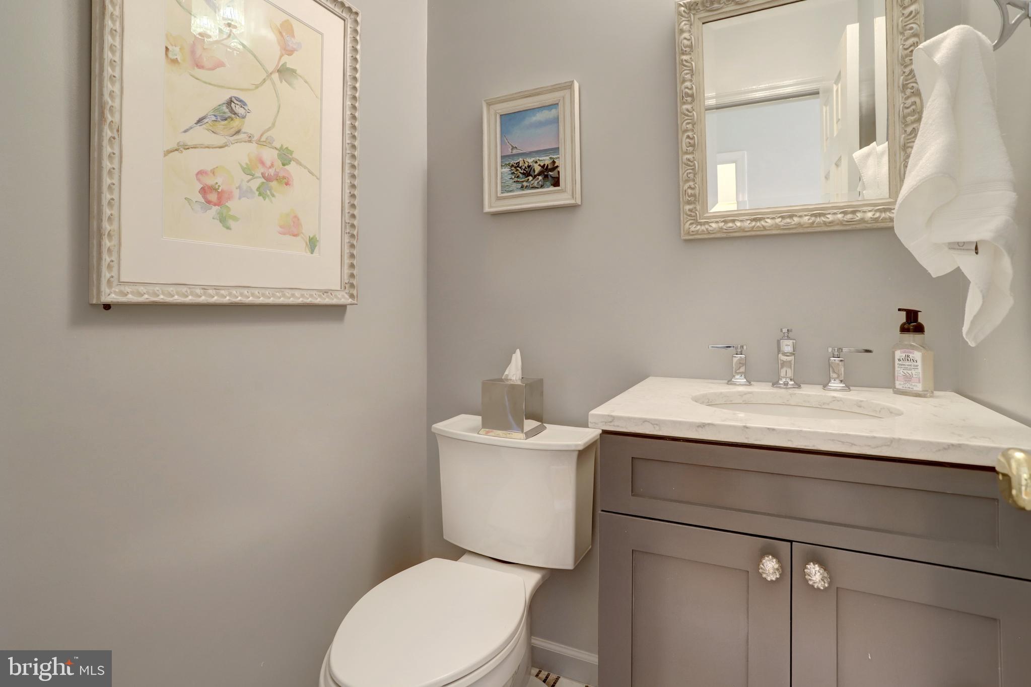 OVER LEE KNOLLS - Residential