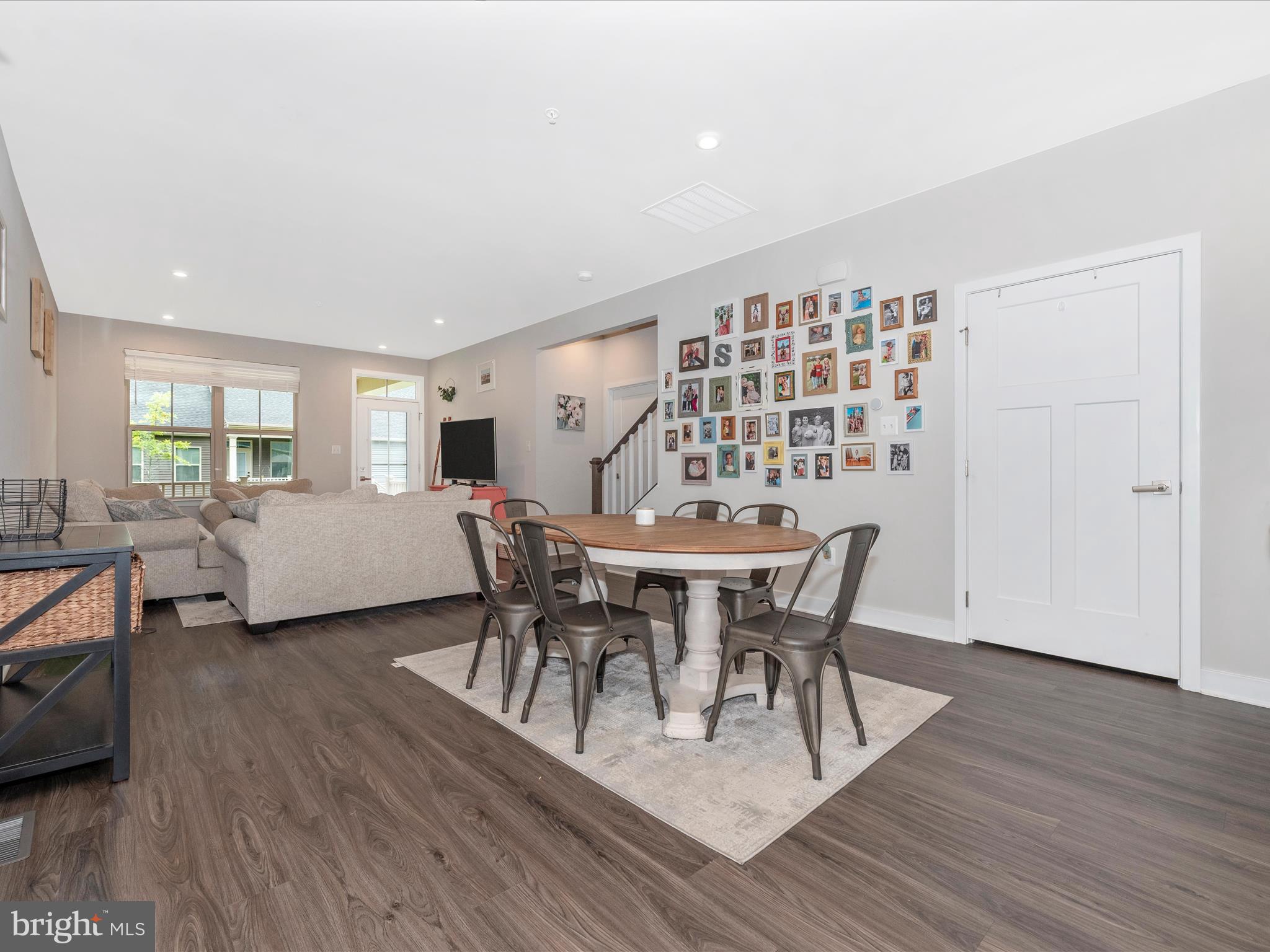 HARRINGTON TERRACE - Residential