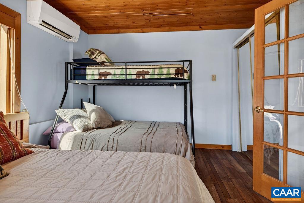 WINTERGREEN RESORT - Residential