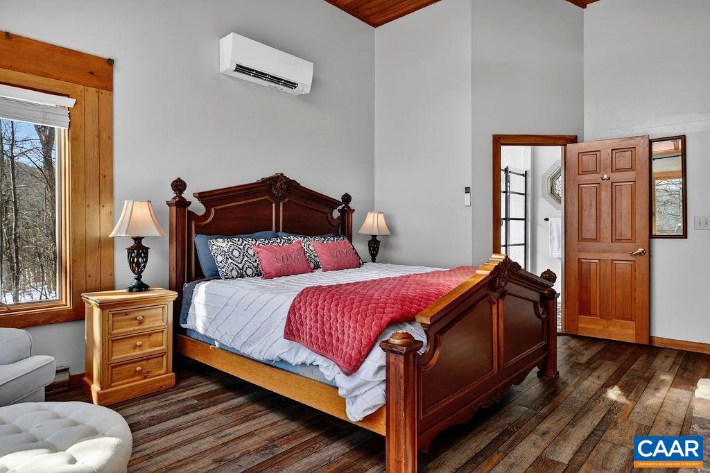 WINTERGREEN RESORT - Residential