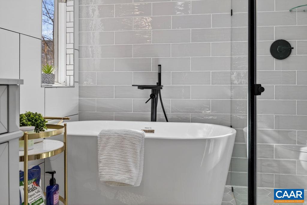 WINTERGREEN RESORT - Residential