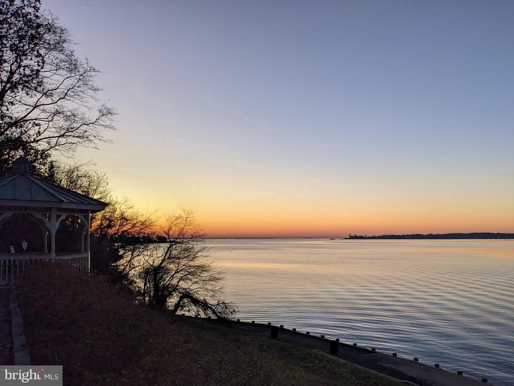 HUNT MEADOW - Residential