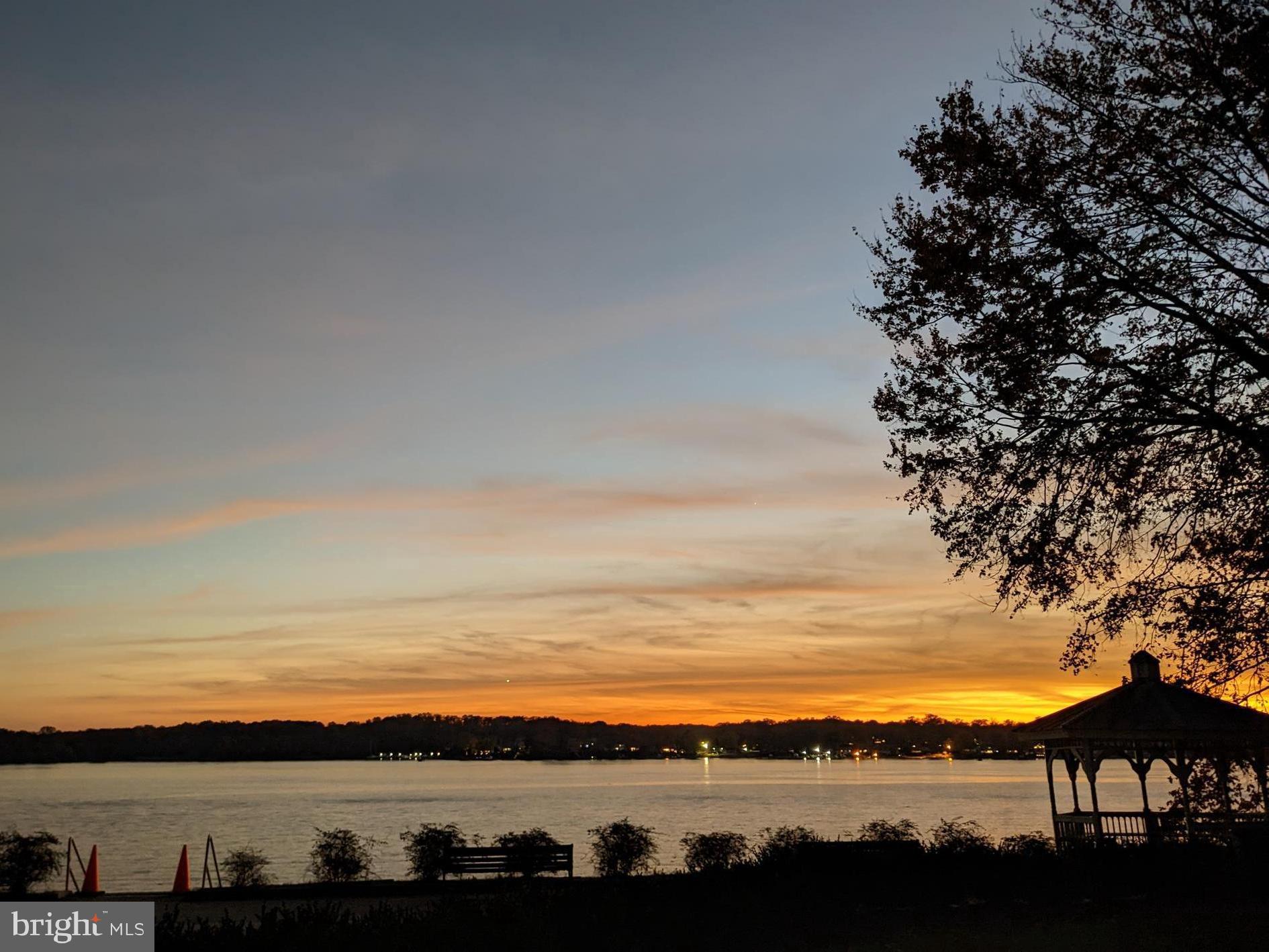 HUNT MEADOW - Residential