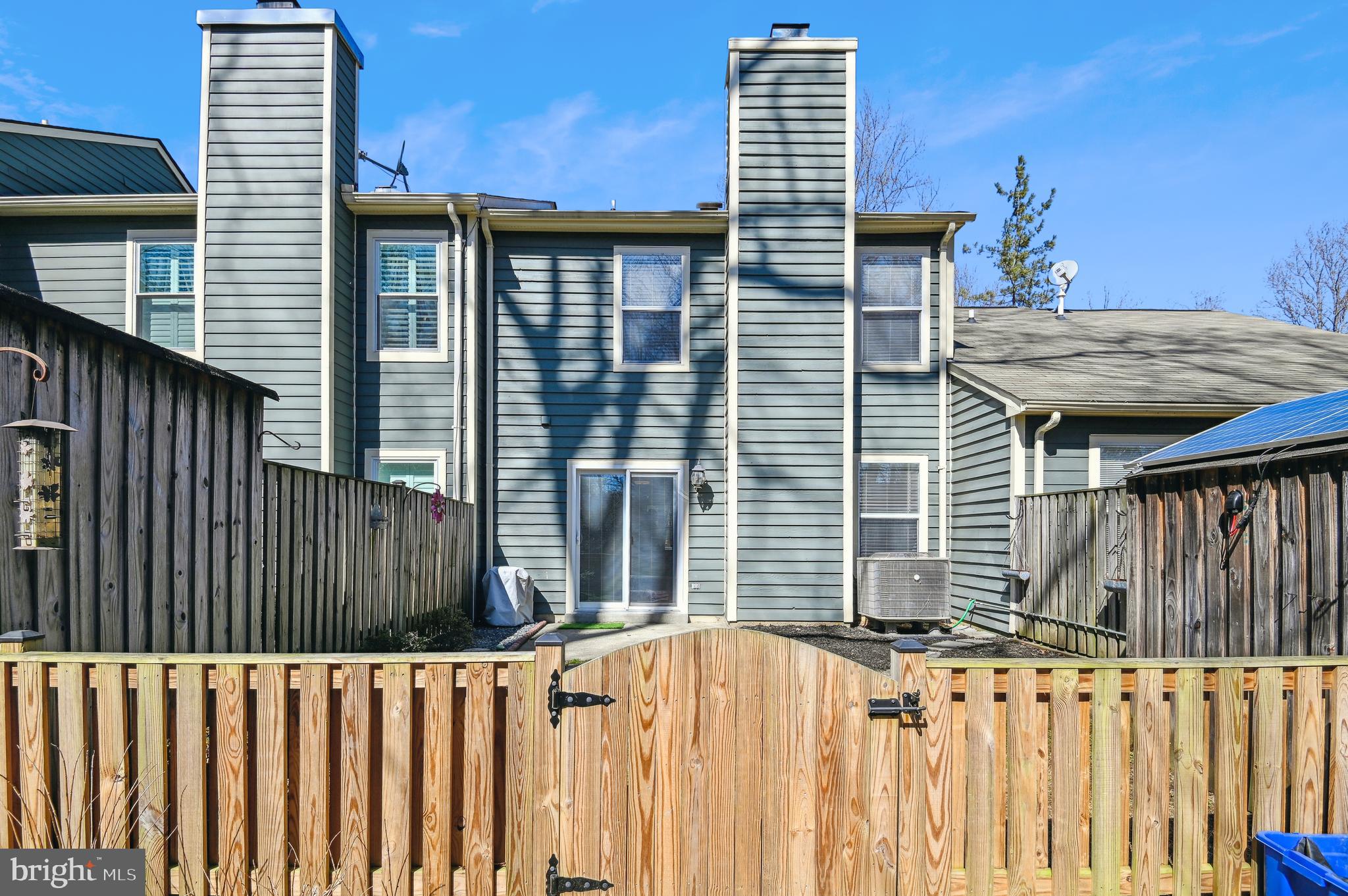 HUNT MEADOW - Residential