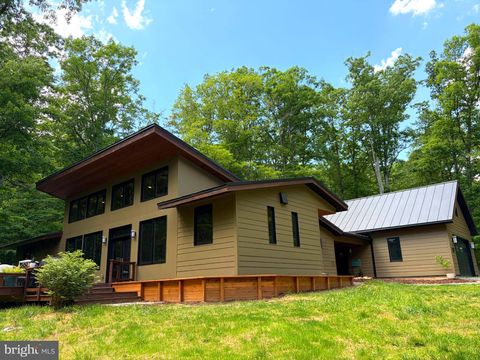 Photo of 13311 Wilt Store Road, LEESBURG, VA 20176 (MLS # VALO2126056)