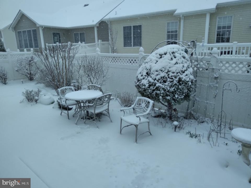 FOXFIELD AT MIDDLETOWN - Residential