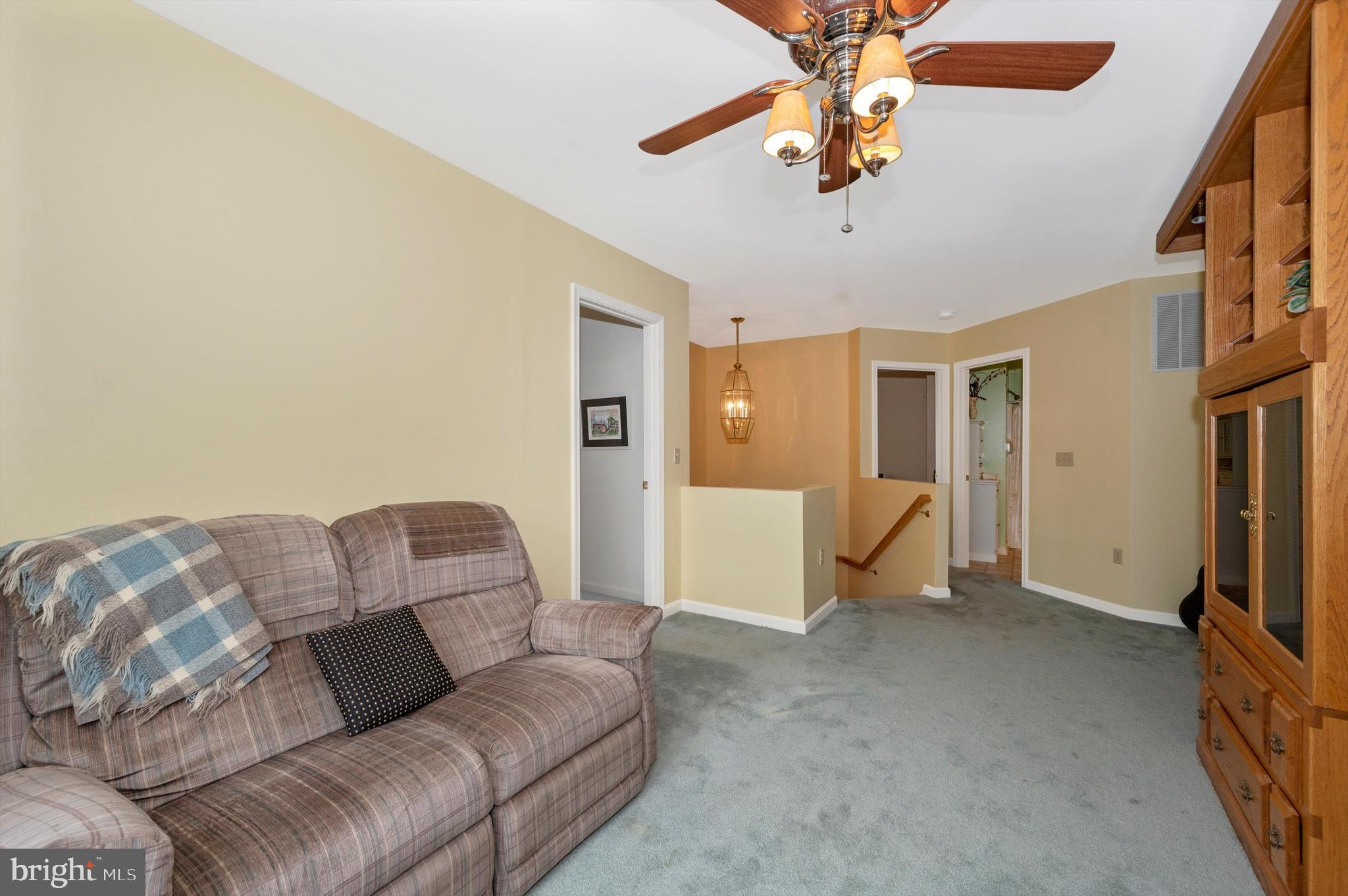 FOXFIELD AT MIDDLETOWN - Residential