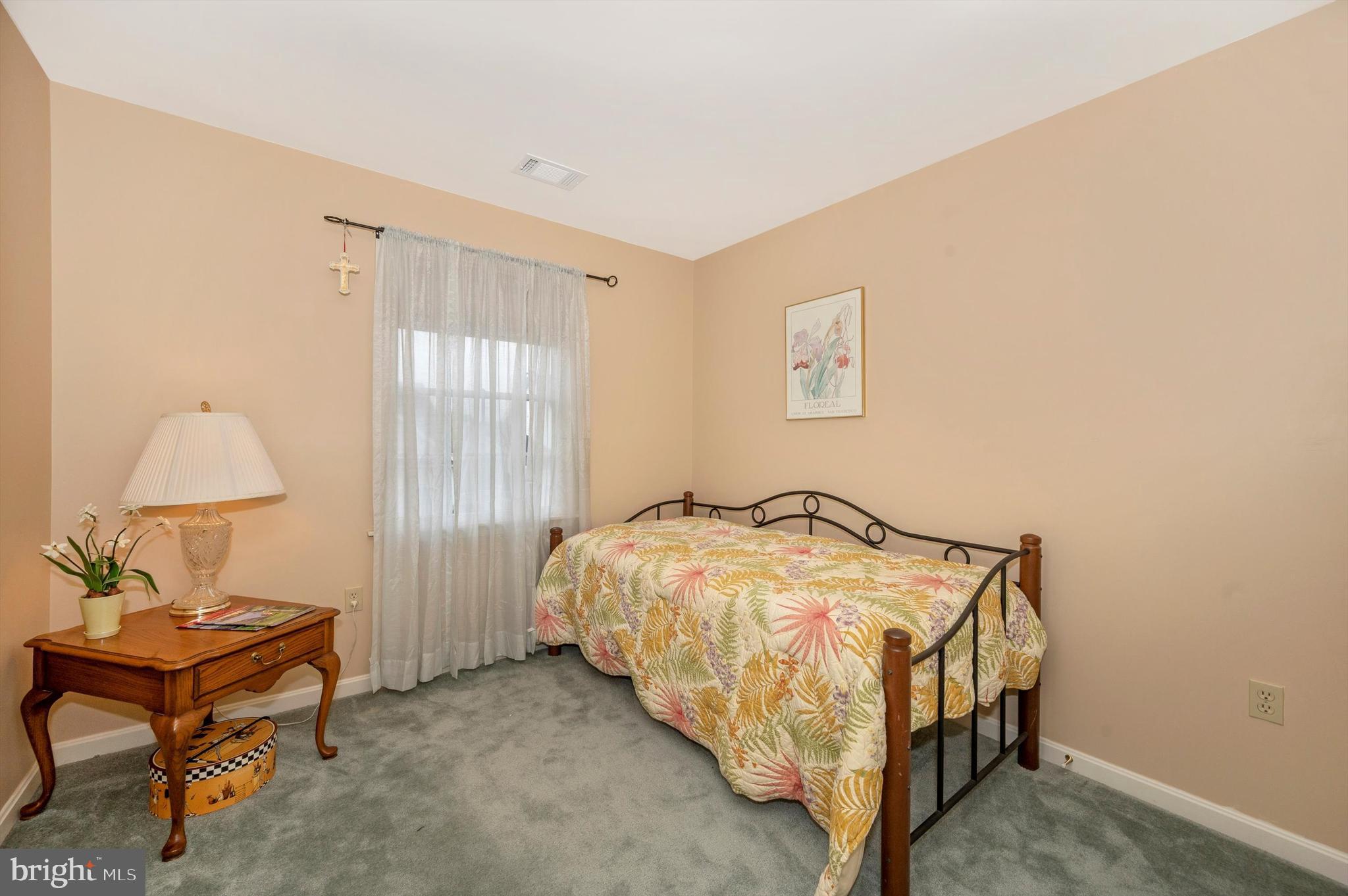 FOXFIELD AT MIDDLETOWN - Residential