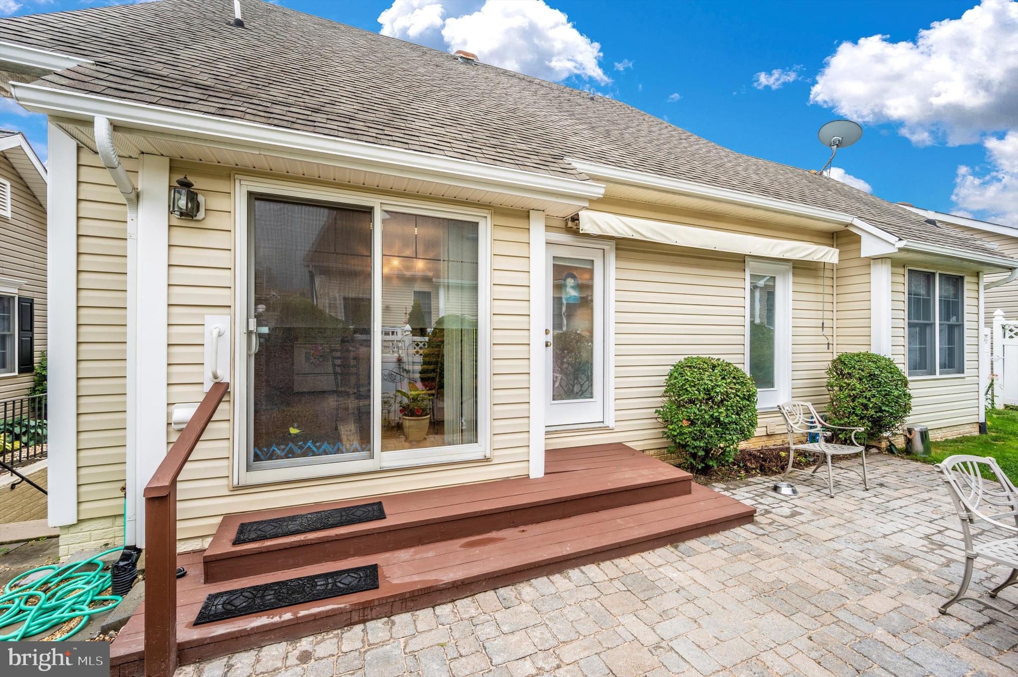 FOXFIELD AT MIDDLETOWN - Residential