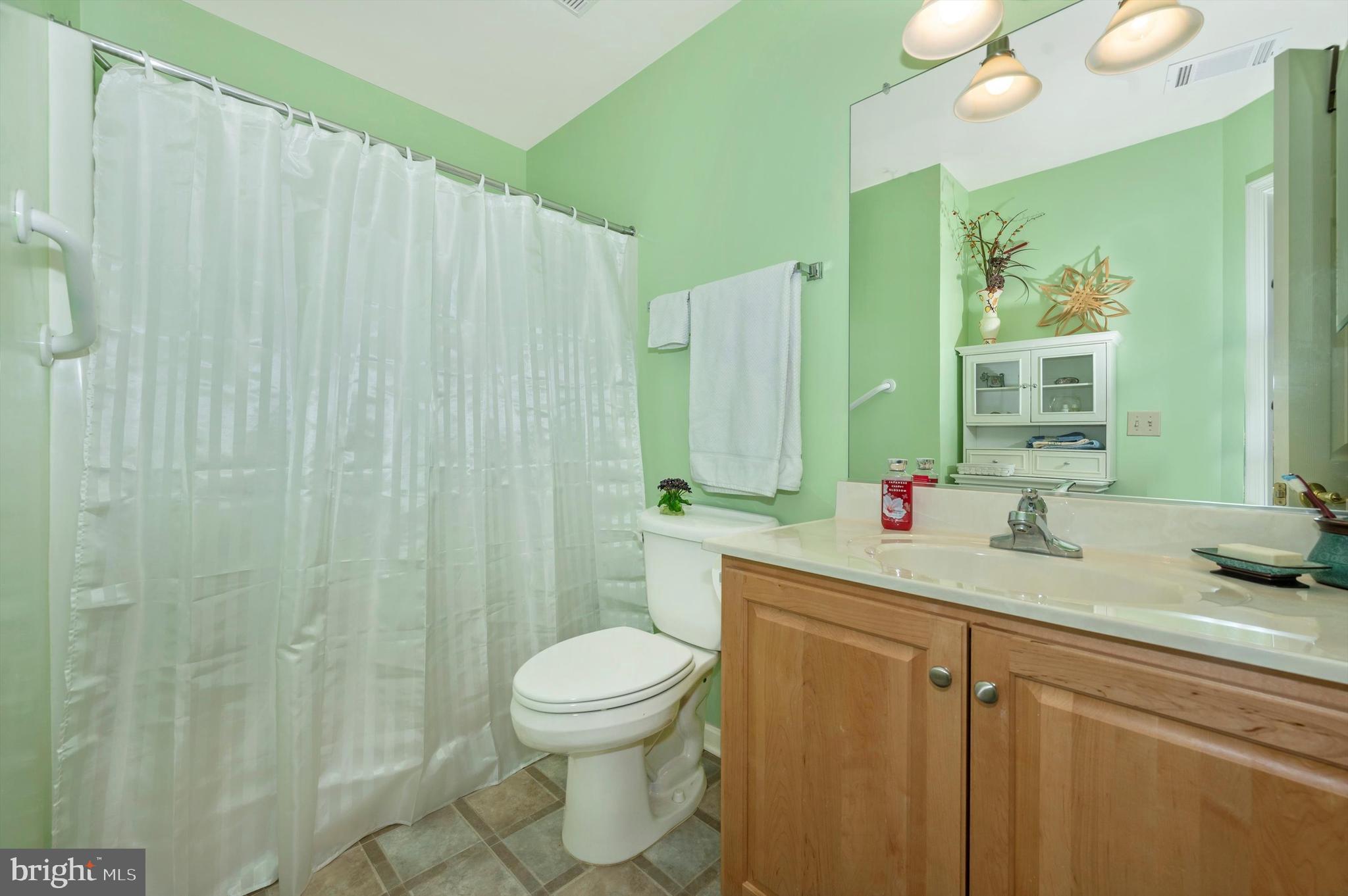 FOXFIELD AT MIDDLETOWN - Residential