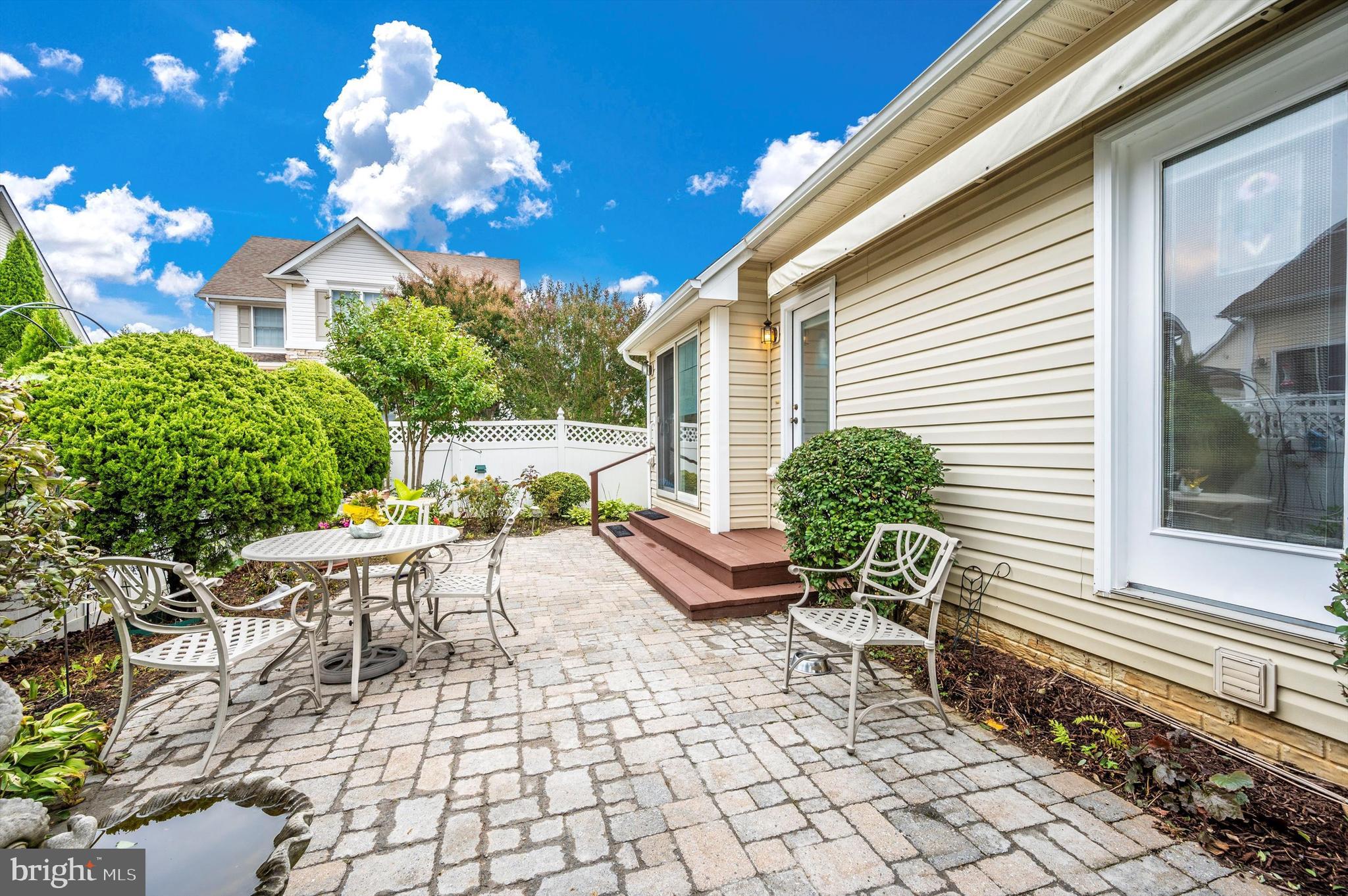 FOXFIELD AT MIDDLETOWN - Residential