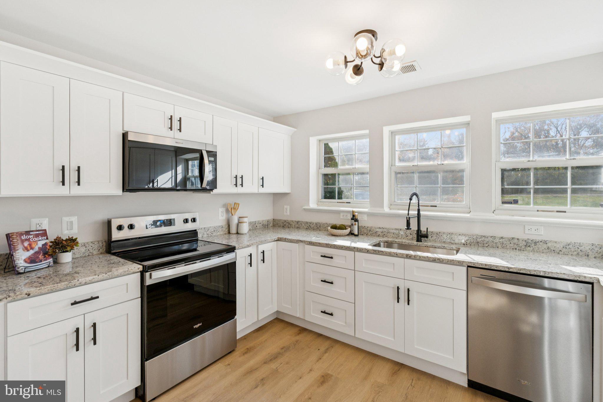 APPLEGATE - Residential