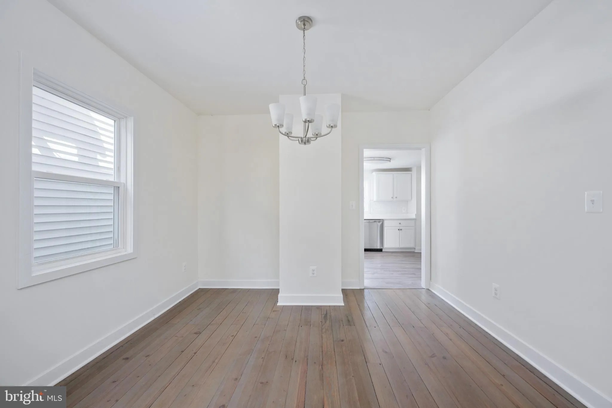 Fredericksburg, Virginia 22401, United States, 3 Bedrooms Bedrooms, ,2 BathroomsBathrooms,Residential,Contingent,32026