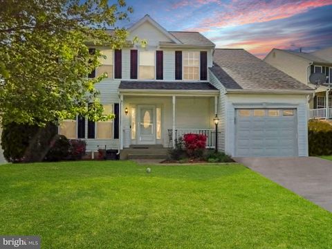 Homes For Sale - 5959 Reaves Lane<br/> WOODBRIDGE, VA 22193