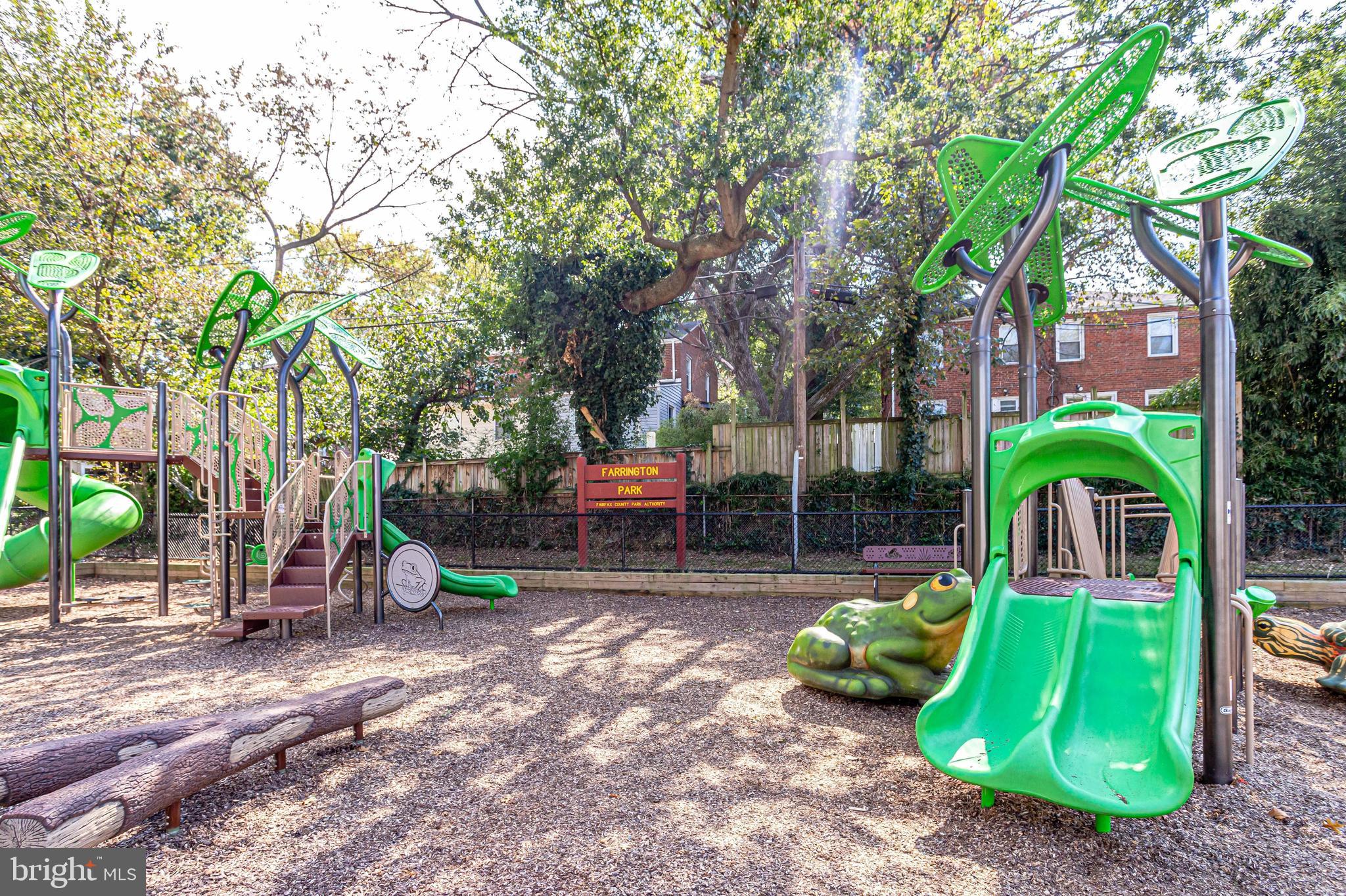 FARRINGTON PLACE - Residential