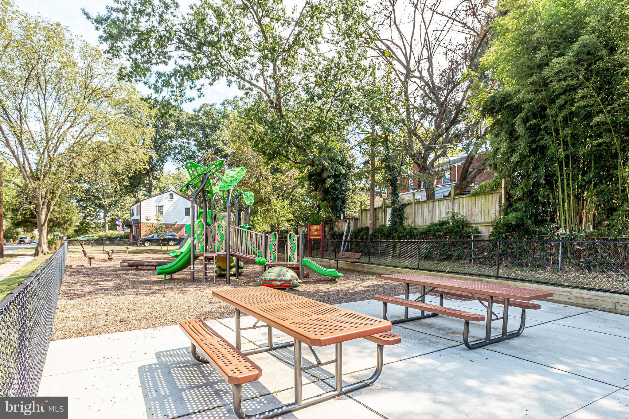 FARRINGTON PLACE - Residential