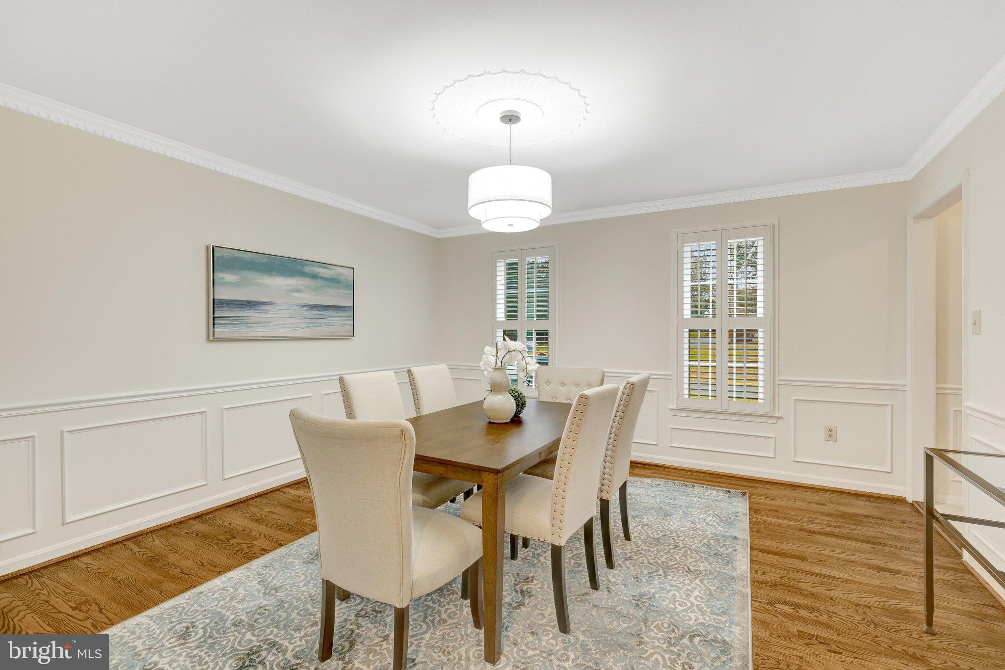 HOLLY KNOLL - Residential