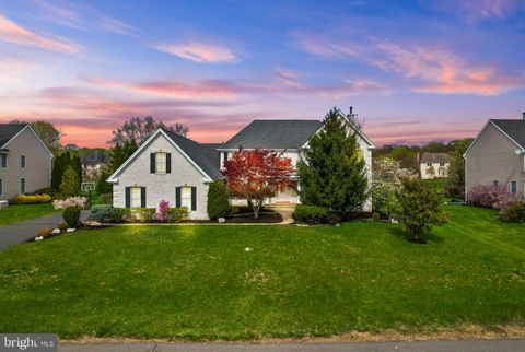 10 BARNYARD COURT PLAINSBORO NJ 08536