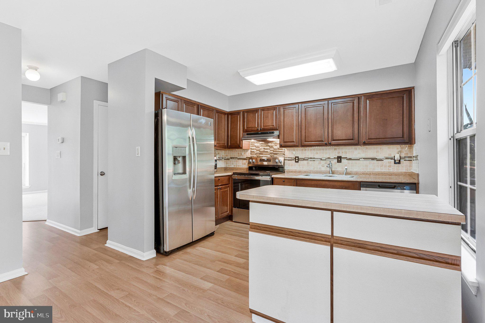 ROLLING RIDGE - Residential