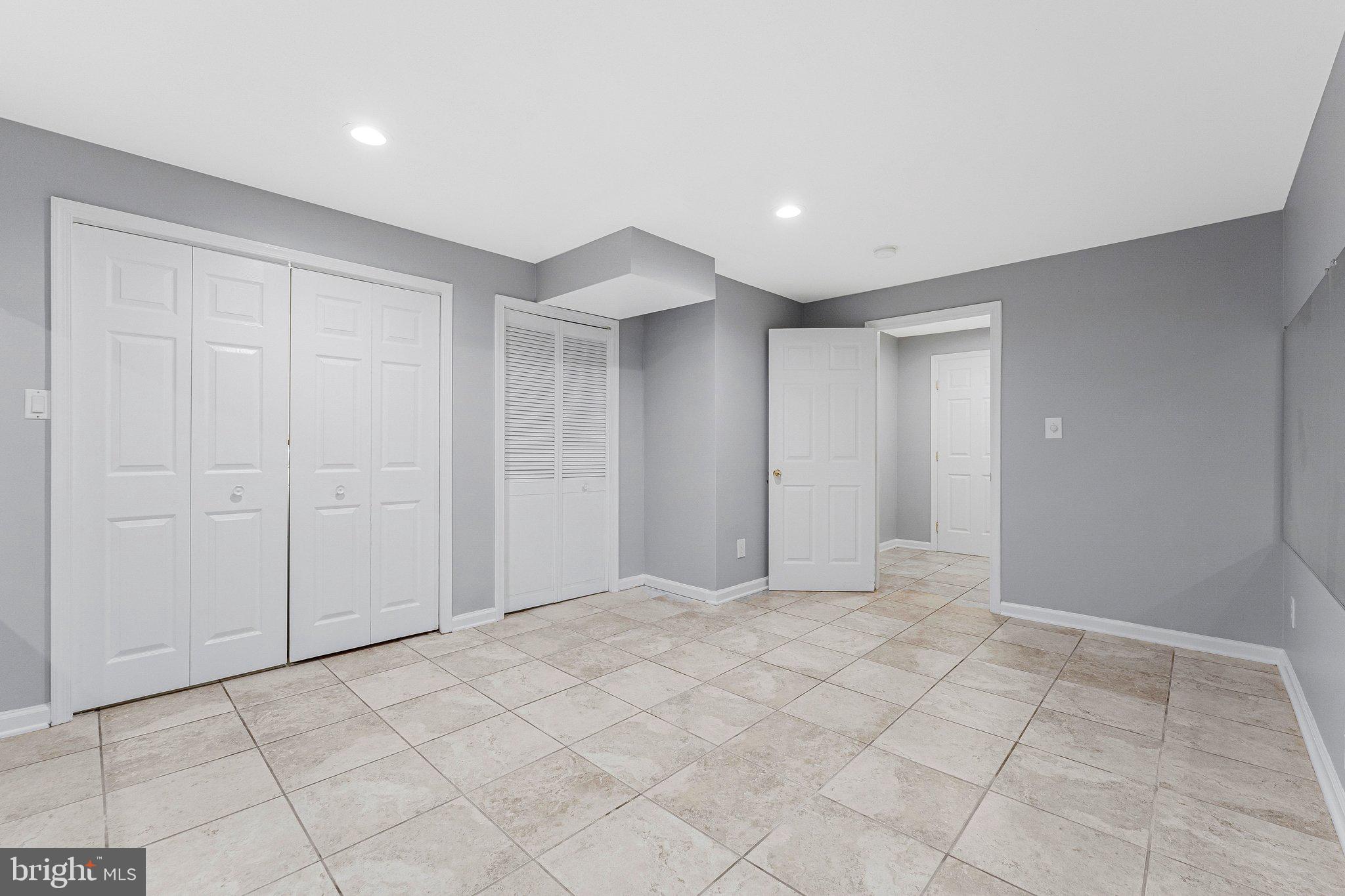 ROLLING RIDGE - Residential