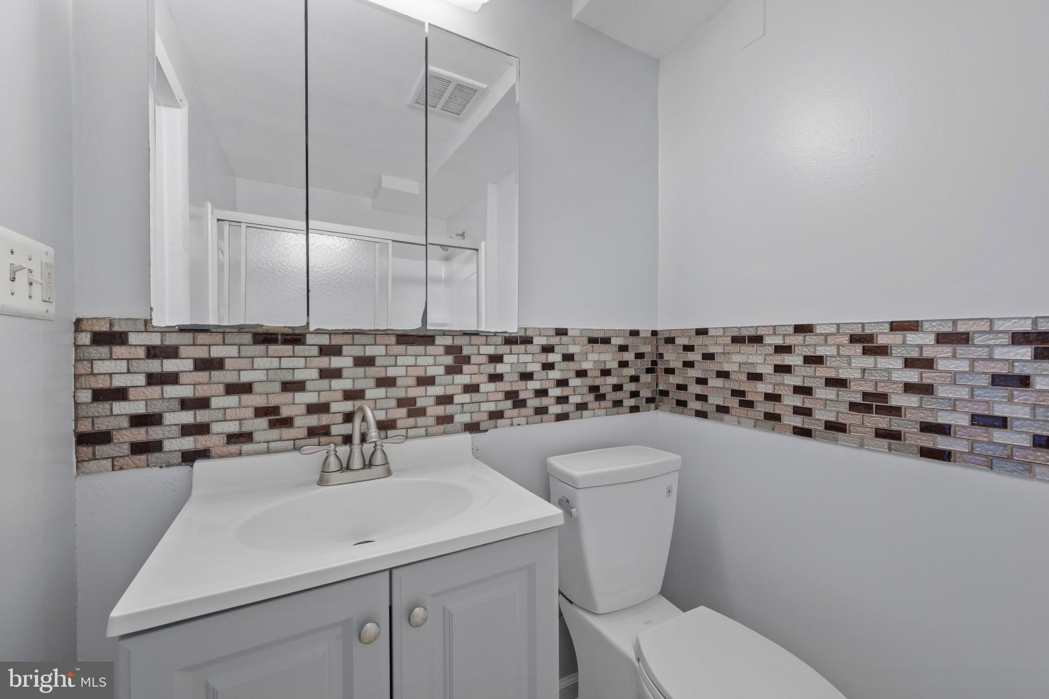 MOUNT HEBRON - Residential
