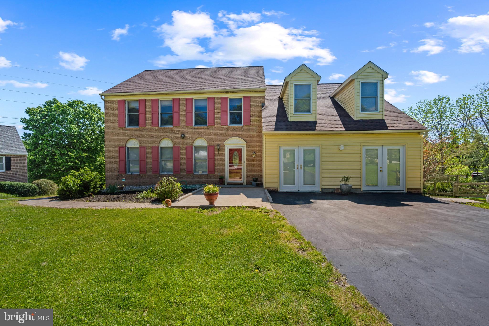 MOUNT HEBRON - Residential