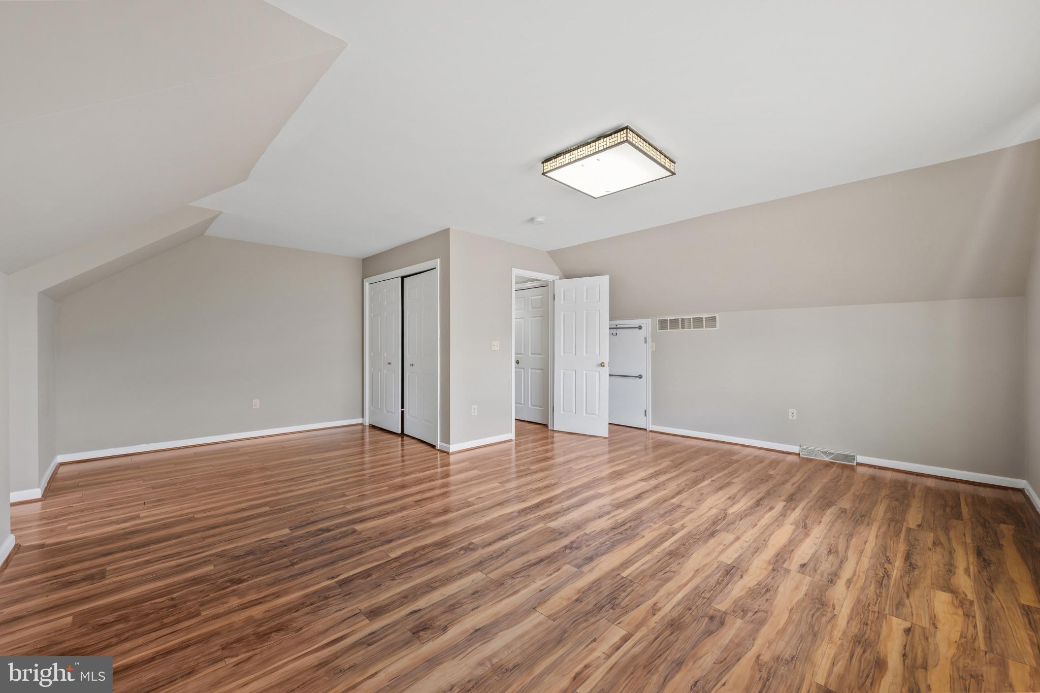 MOUNT HEBRON - Residential