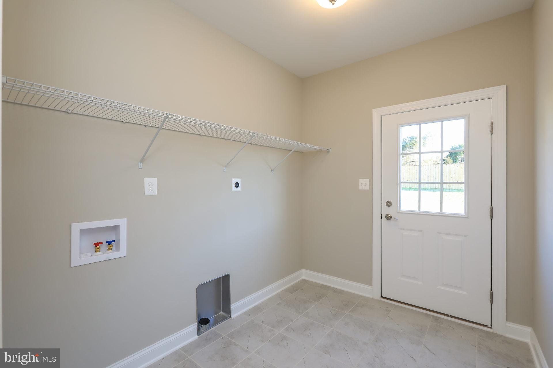 OAKLAND HALL - Residential