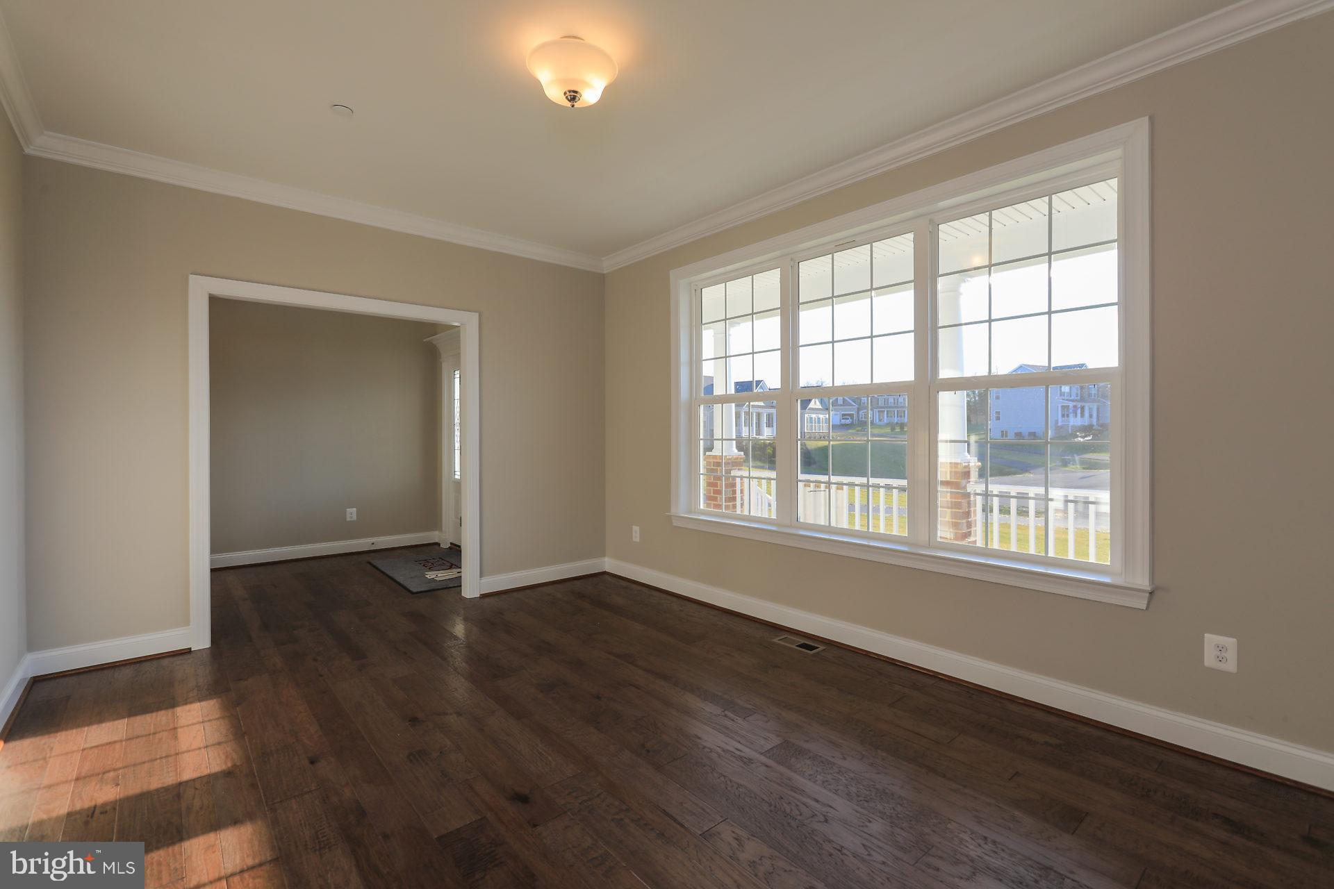 OAKLAND HALL - Residential