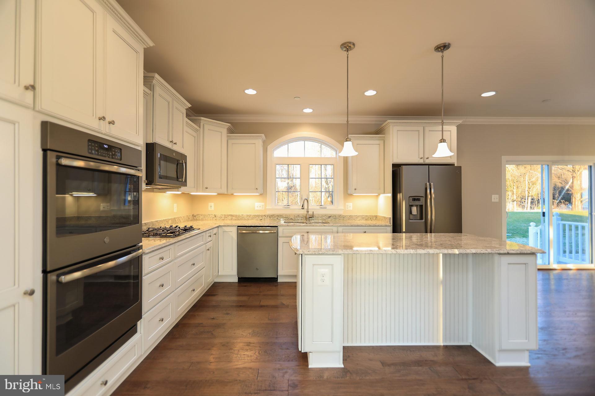 OAKLAND HALL - Residential