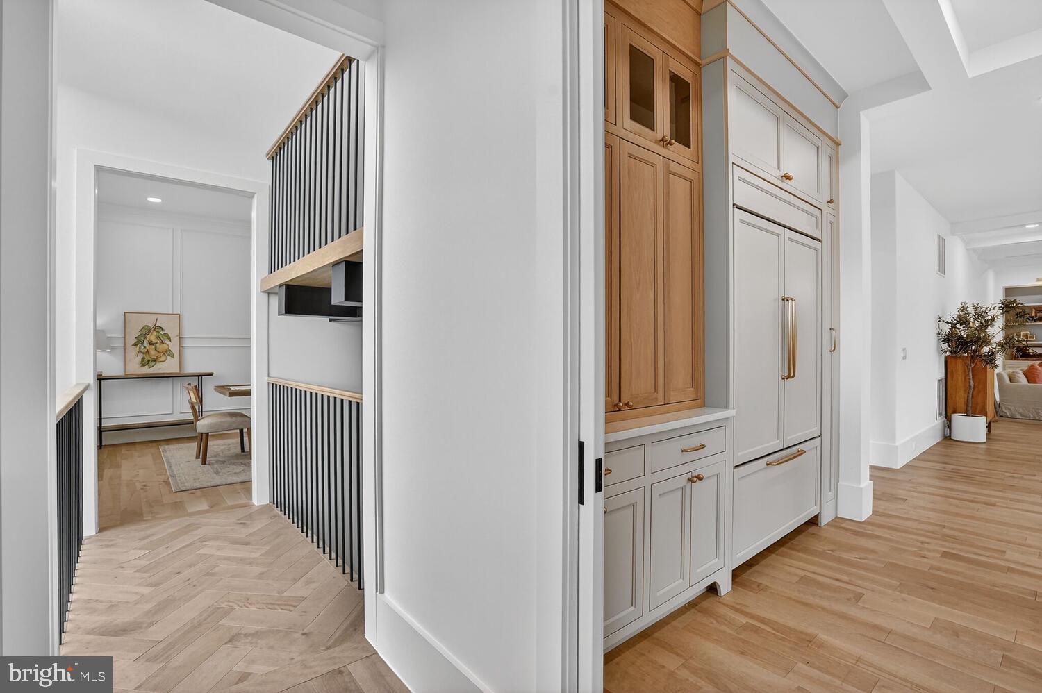 WAVERLY HILLS - Residential