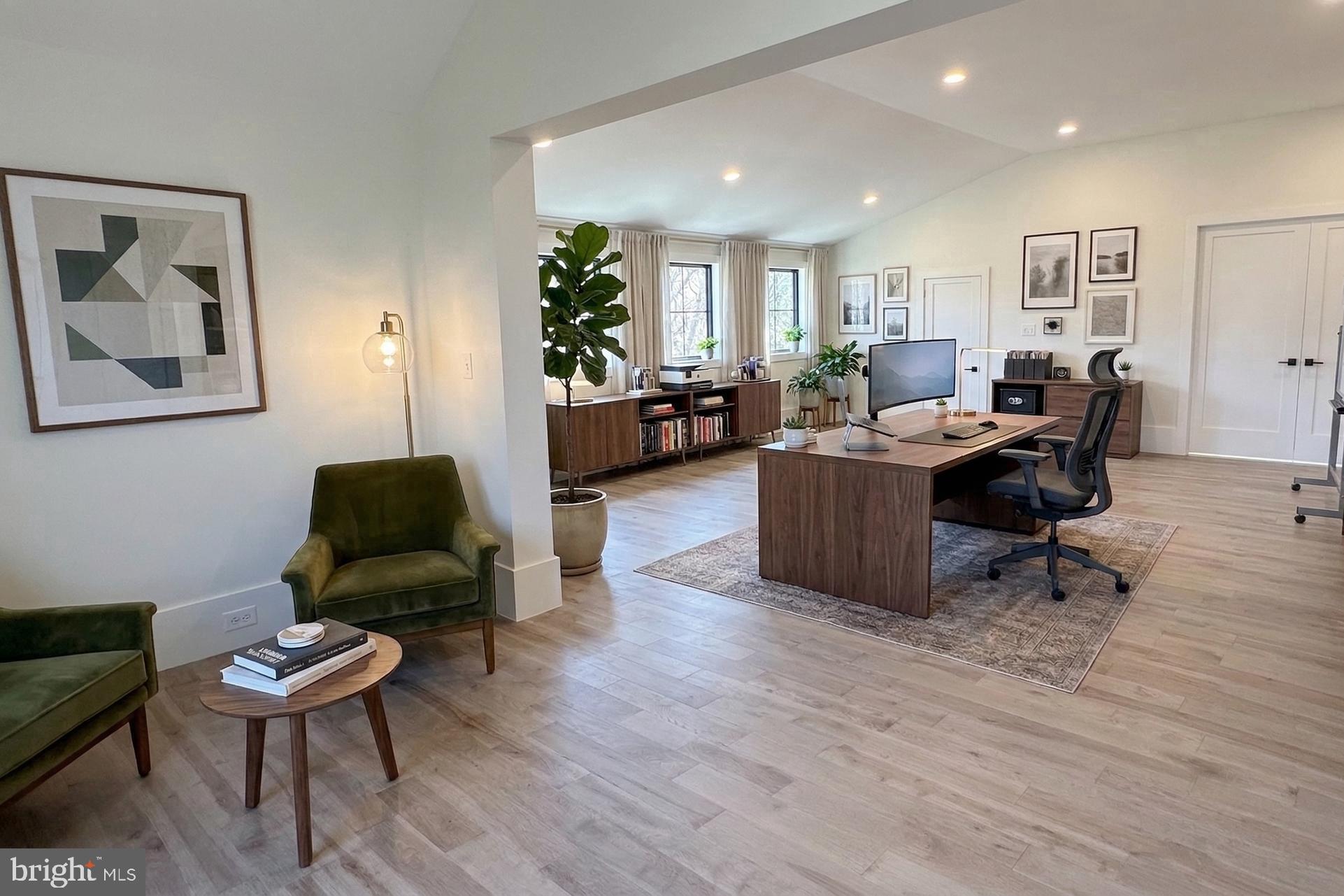 WAVERLY HILLS - Residential