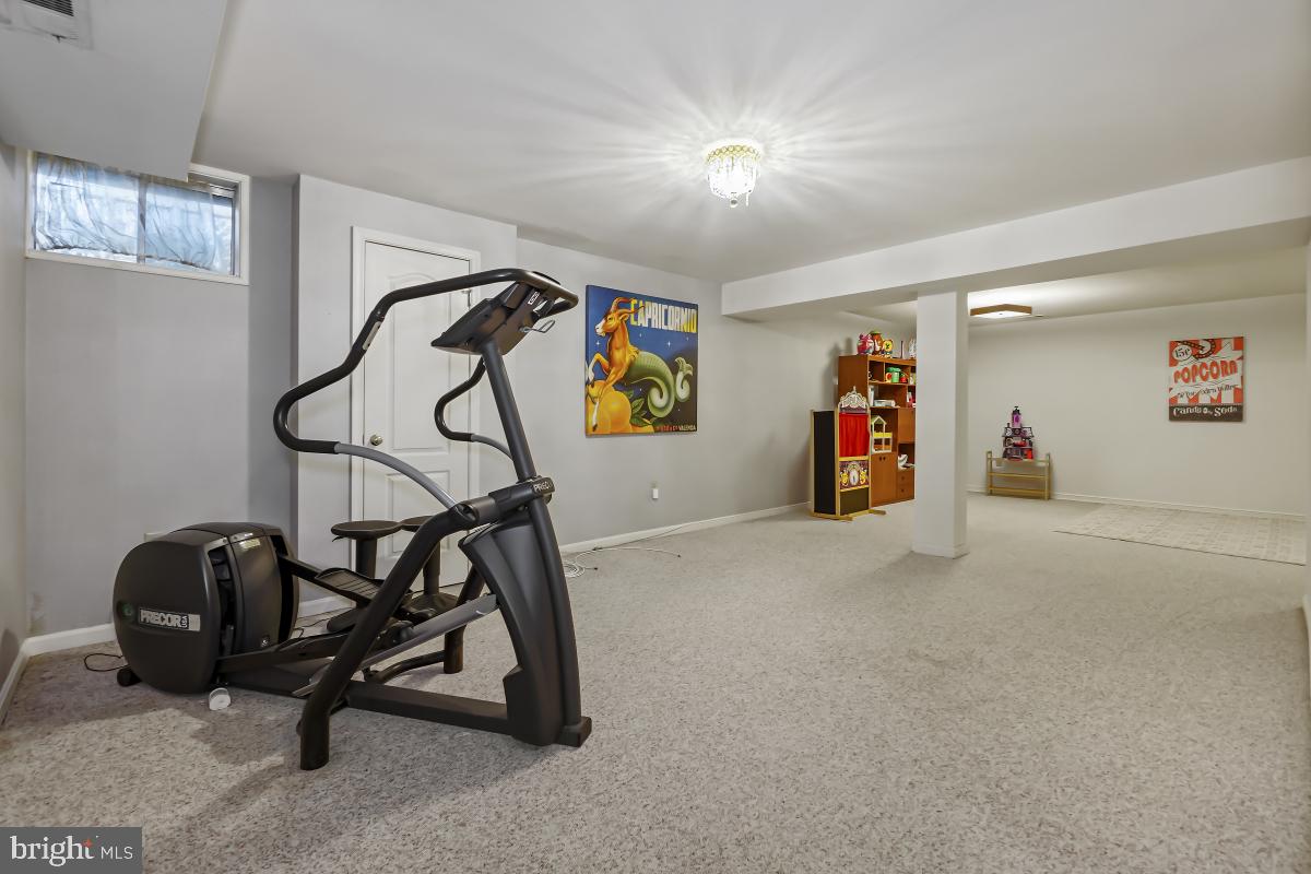 FAIRWAY HILLS - Residential