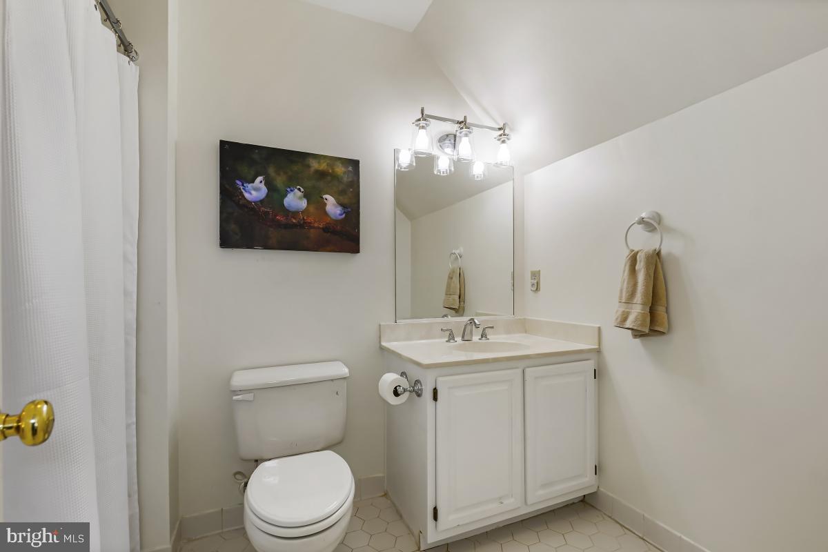 FAIRWAY HILLS - Residential