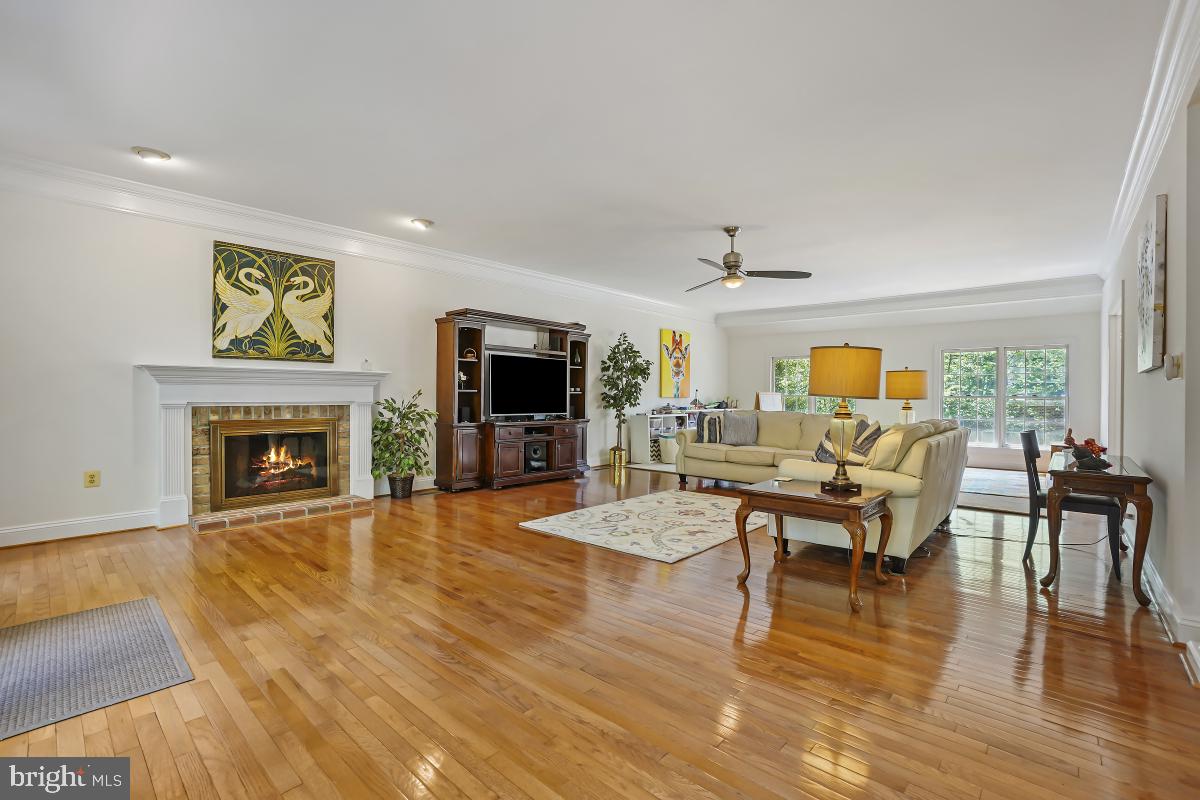 FAIRWAY HILLS - Residential