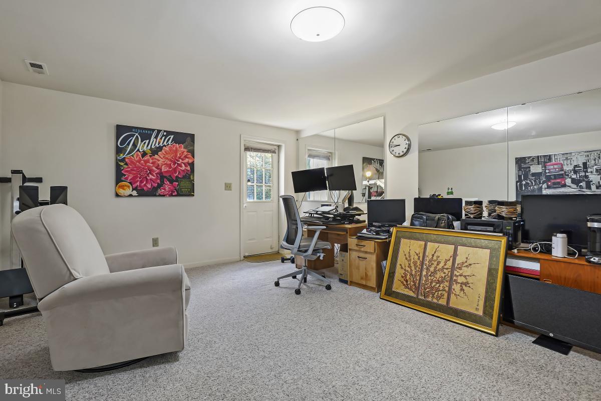 FAIRWAY HILLS - Residential