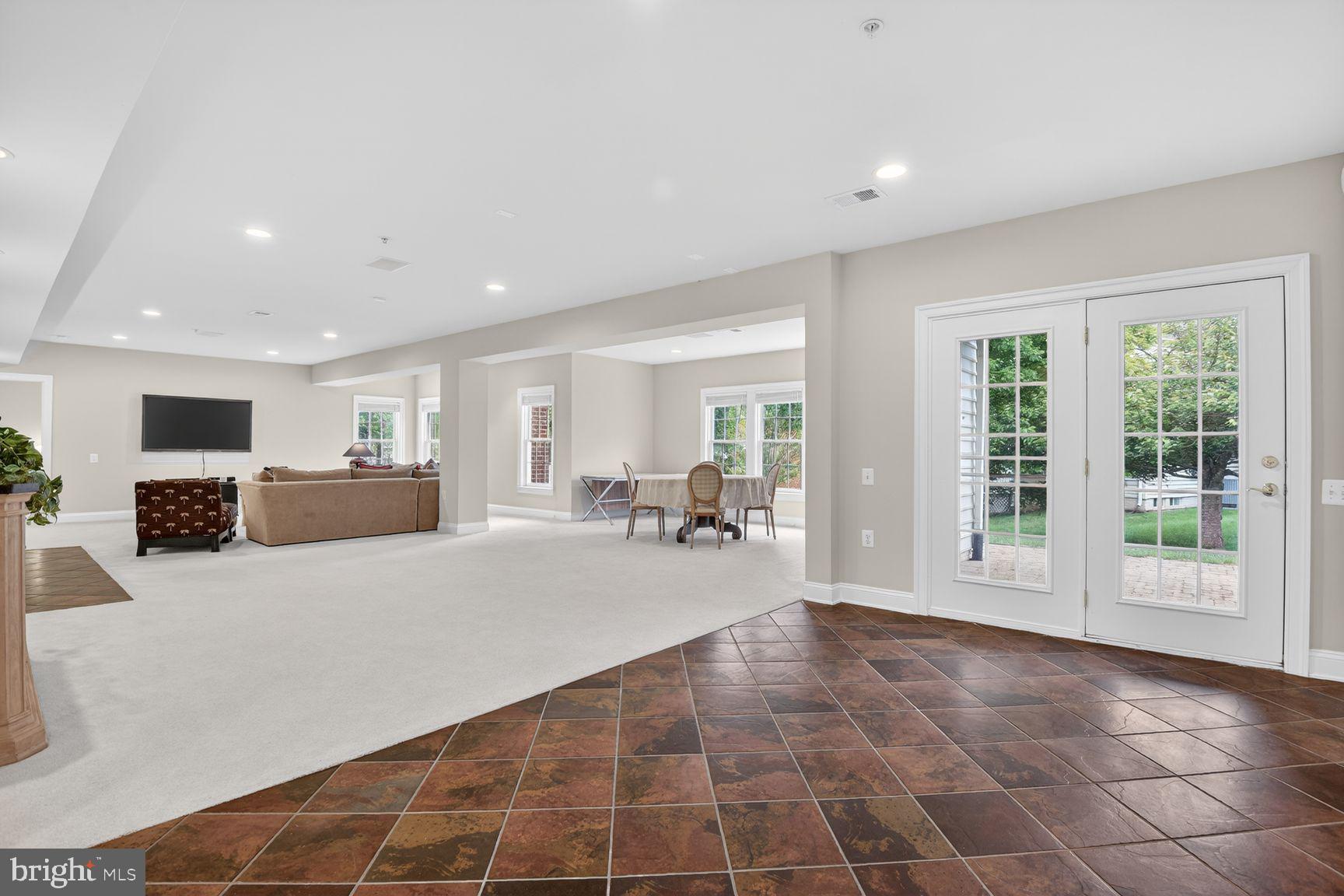 FALLSGROVE - Residential