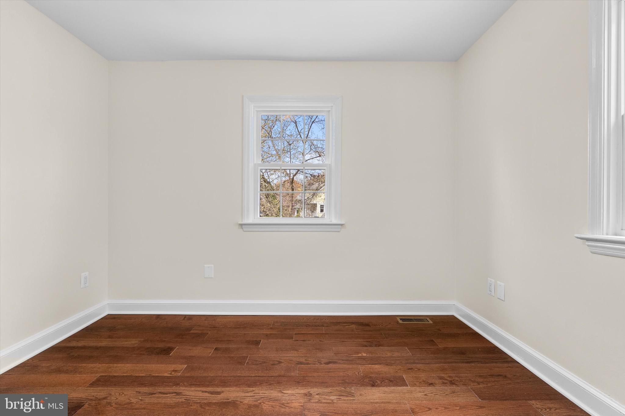 LAWTON MANOR - Residential