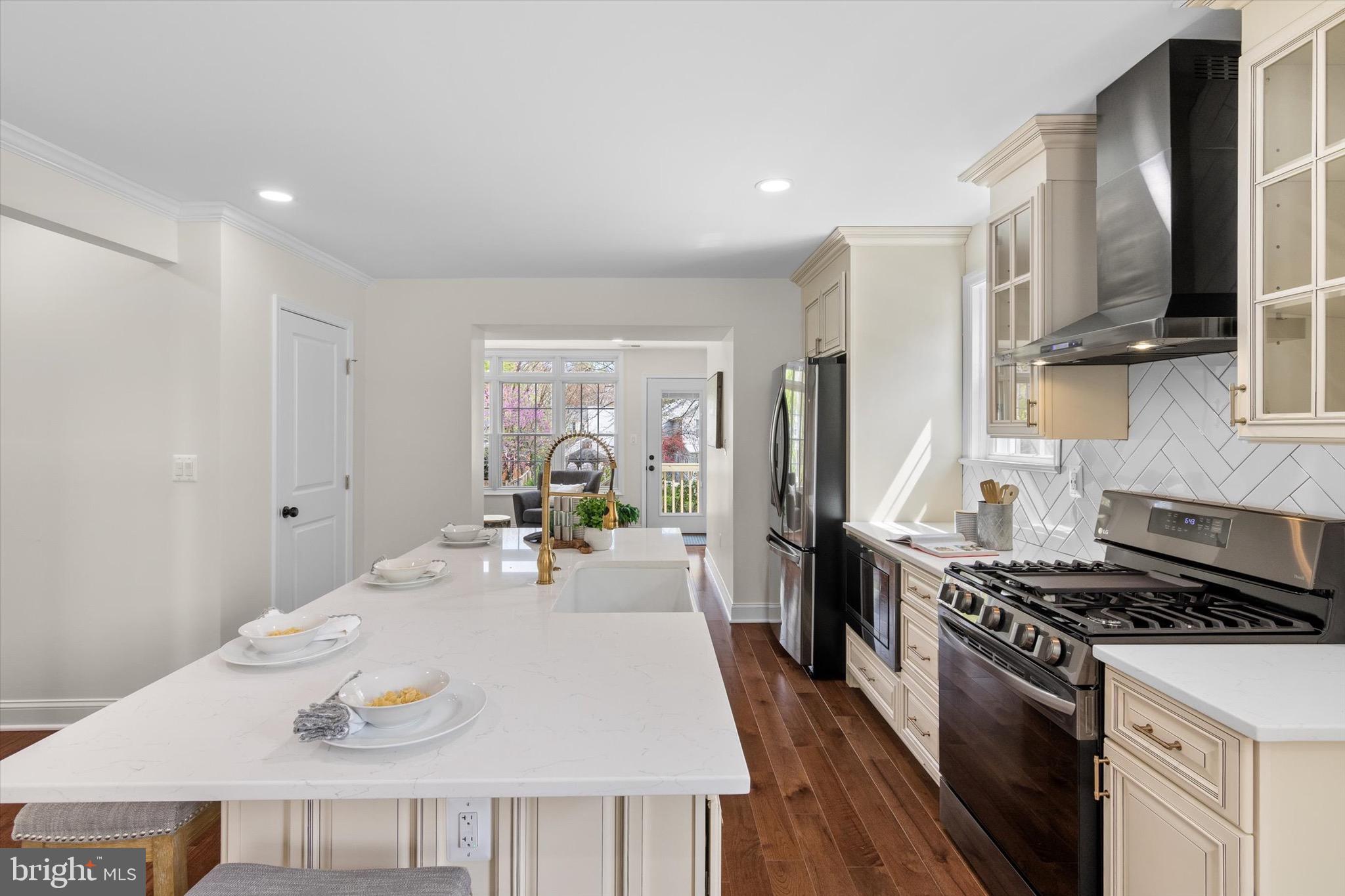 LAWTON MANOR - Residential