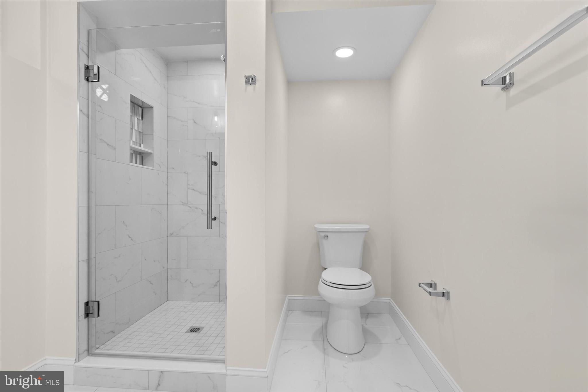 LAWTON MANOR - Residential