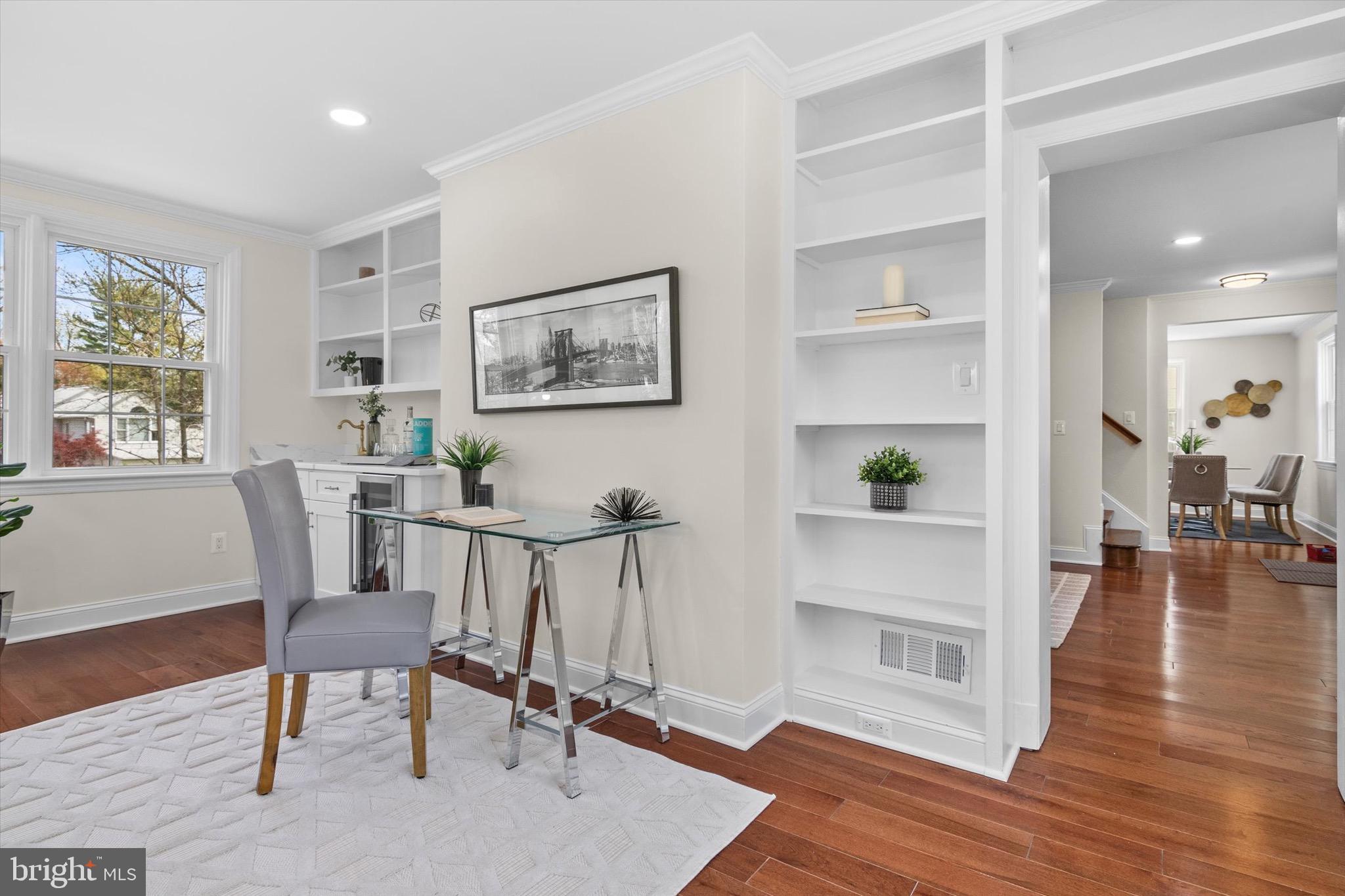 LAWTON MANOR - Residential