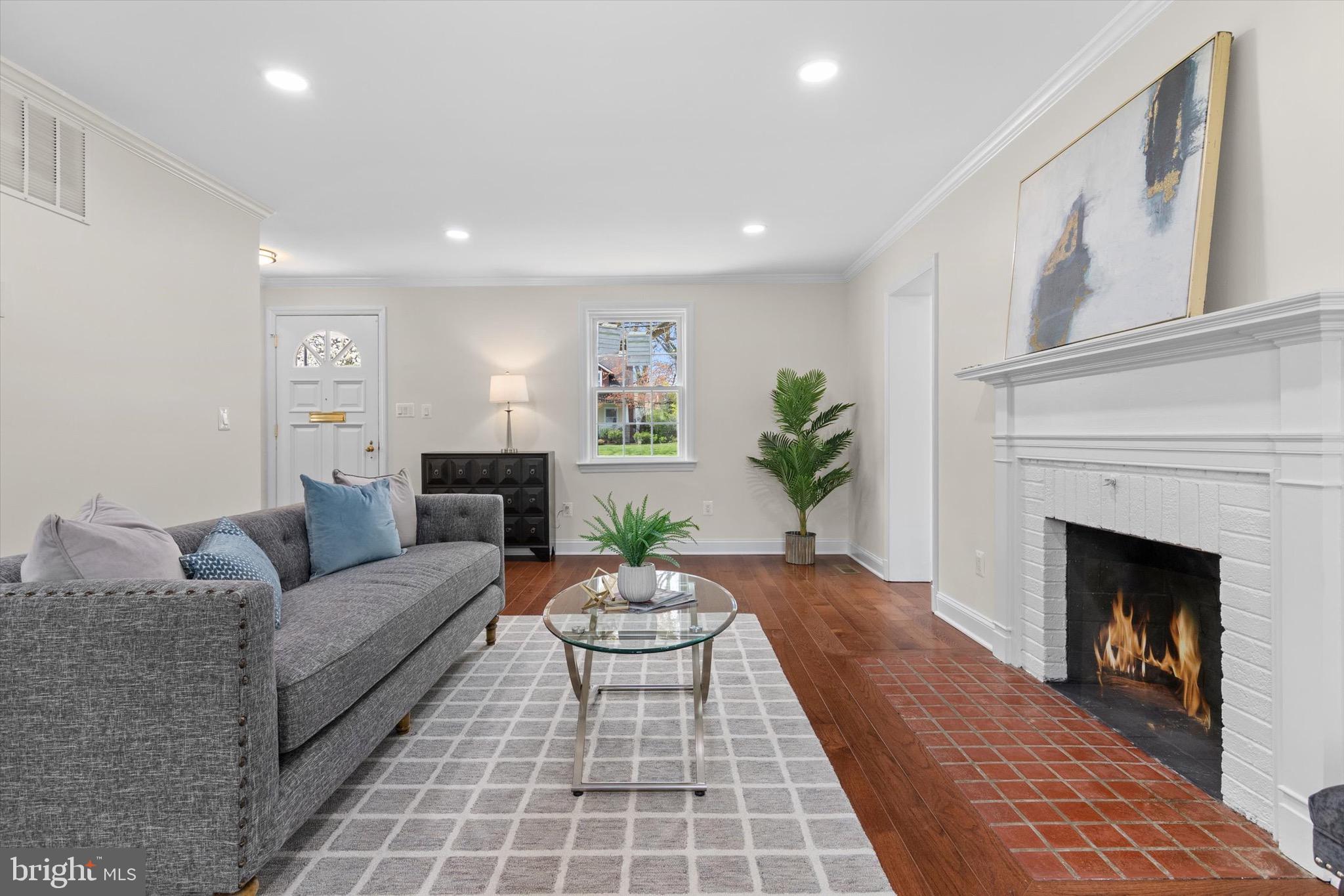 LAWTON MANOR - Residential