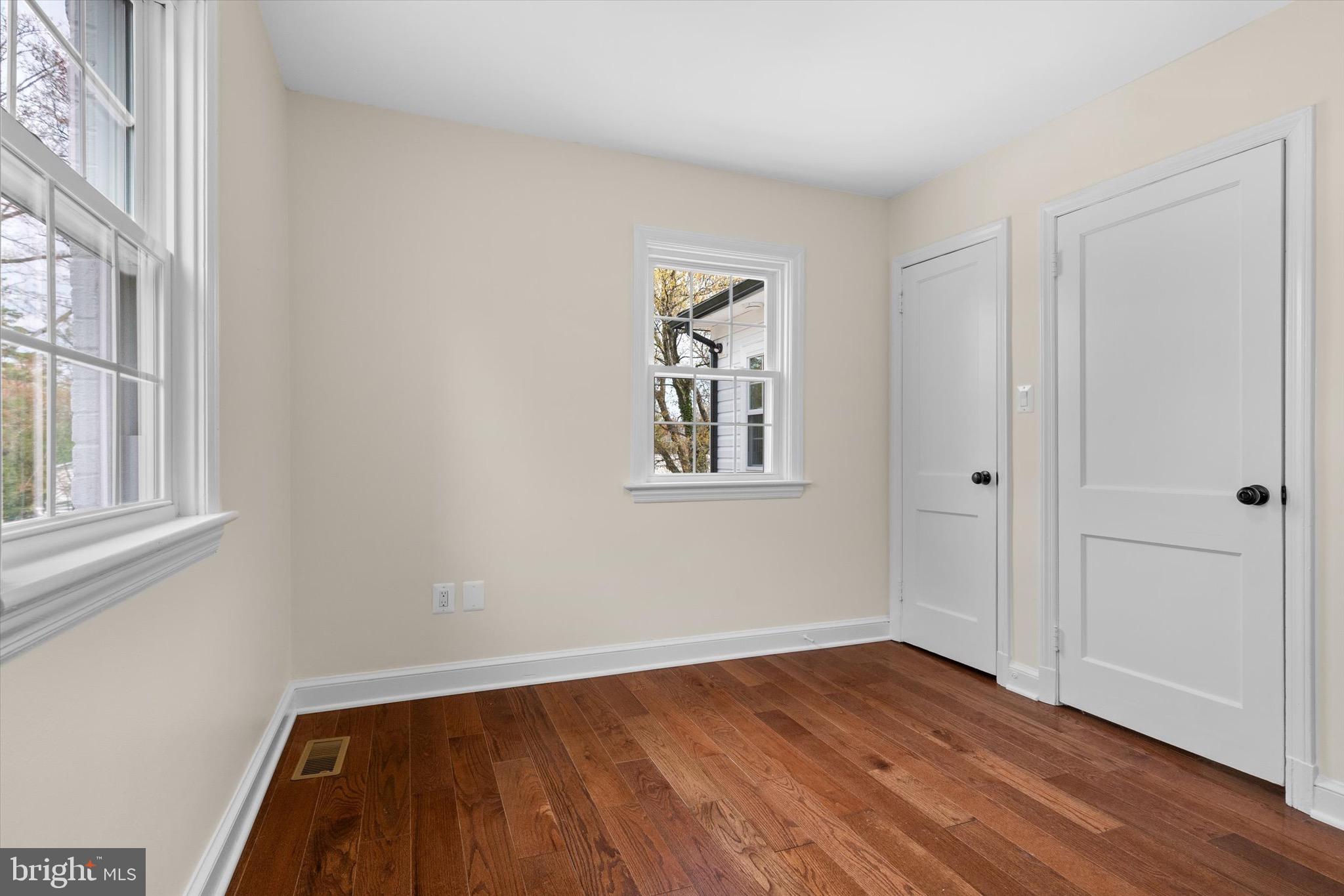 LAWTON MANOR - Residential